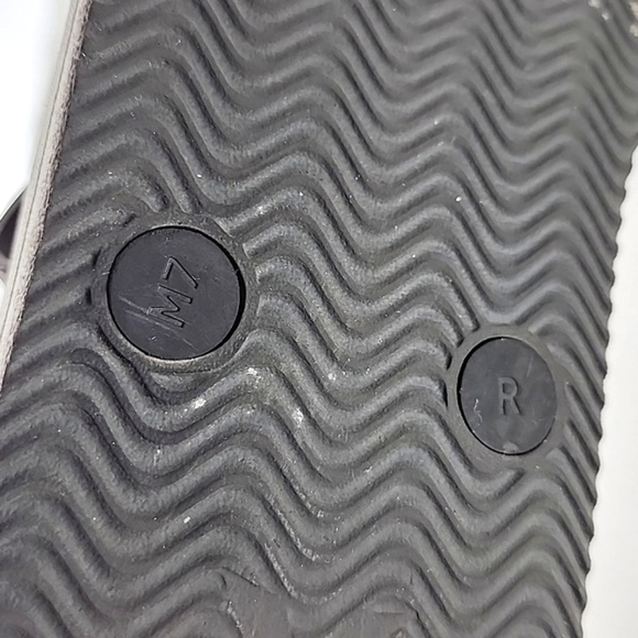 Hurley Men's Camo Black Grey  Flip Flops Thongs Size 7 - Picture 9 of 10